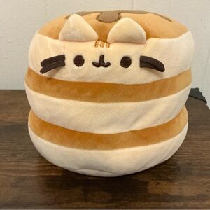 A Rare Gund 2023 Pusheen Pancake Squisheen Toy Plush